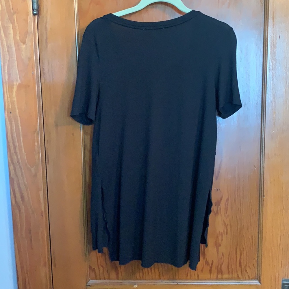 Express One Eleven Split Side Tee - Picture 3 of 4